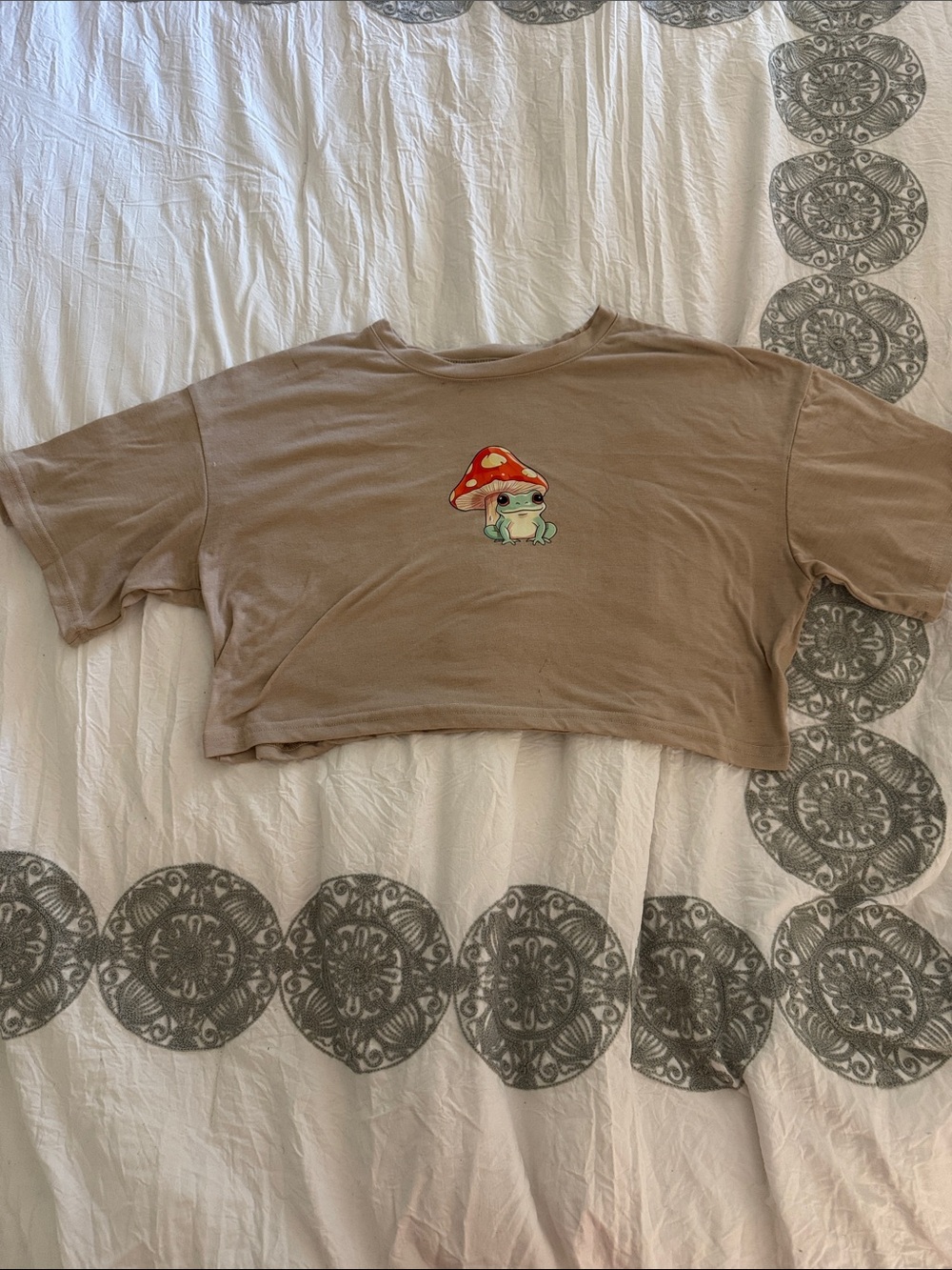 Women’s  Tan Graphic Crop Top